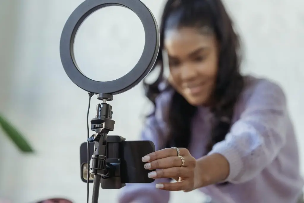 ring light influencer marketing beauty
